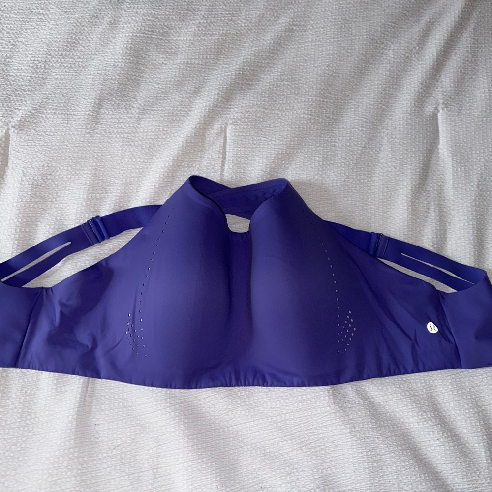 💜 Lululemon sports bra 💜